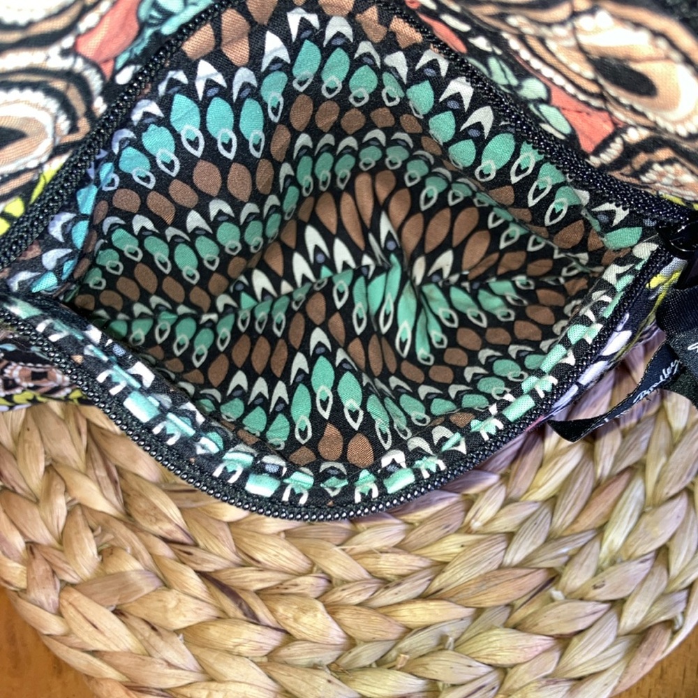 Vera Bradley Colorful Crossbody Bag with Intricate Patterns - Picture 9 of 9